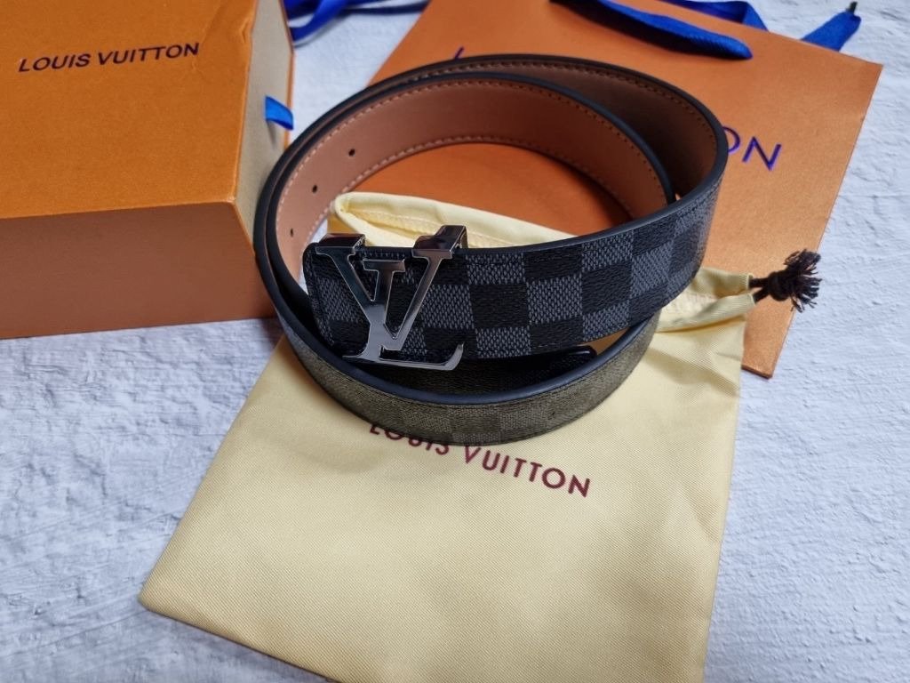 Read more about the article 루이비통 흑다미 벨트