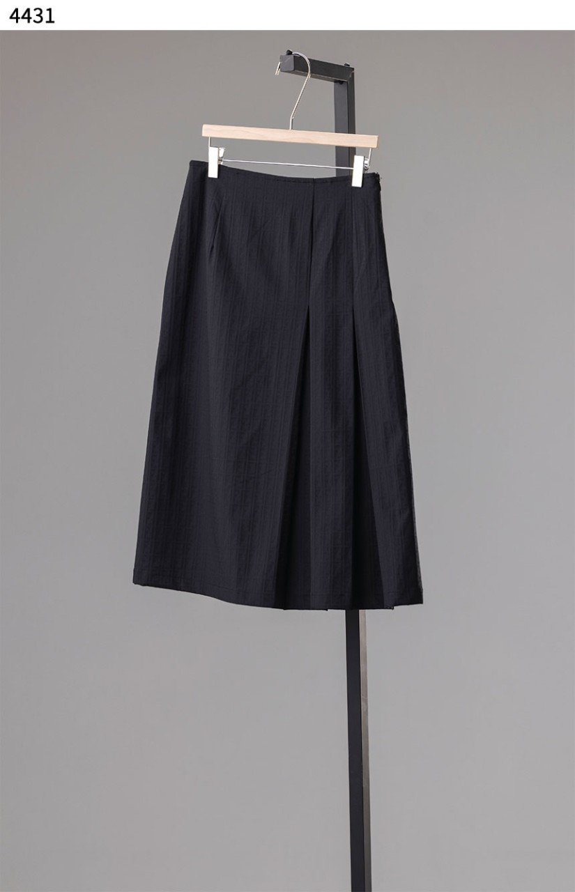 Read more about the article #팬디 [FENDI] 수입프리미엄급 펜디 쟈가드 스커트 세일💢💢💢 #테크 #하의 #스커트 #4431