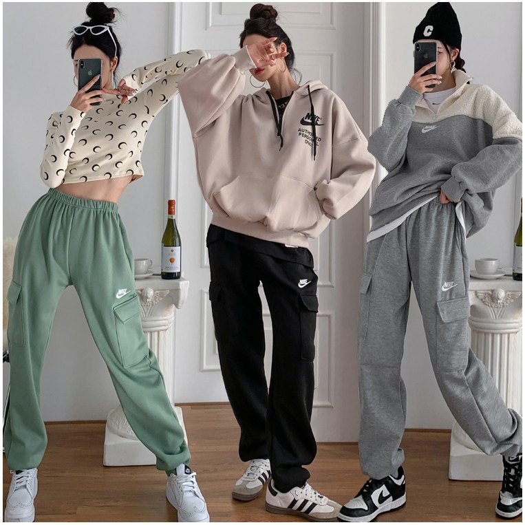 Read more about the article 나이키 여성 자수 카고 조거 팬츠 (바지)