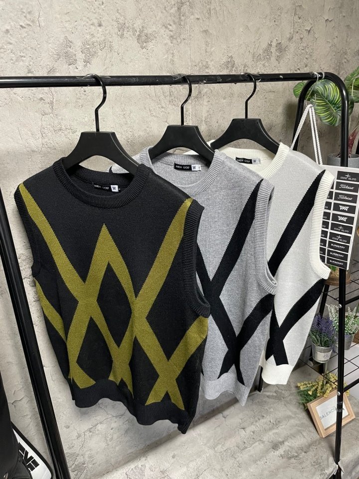 Read more about the article 어뉴 패턴 니트 조끼