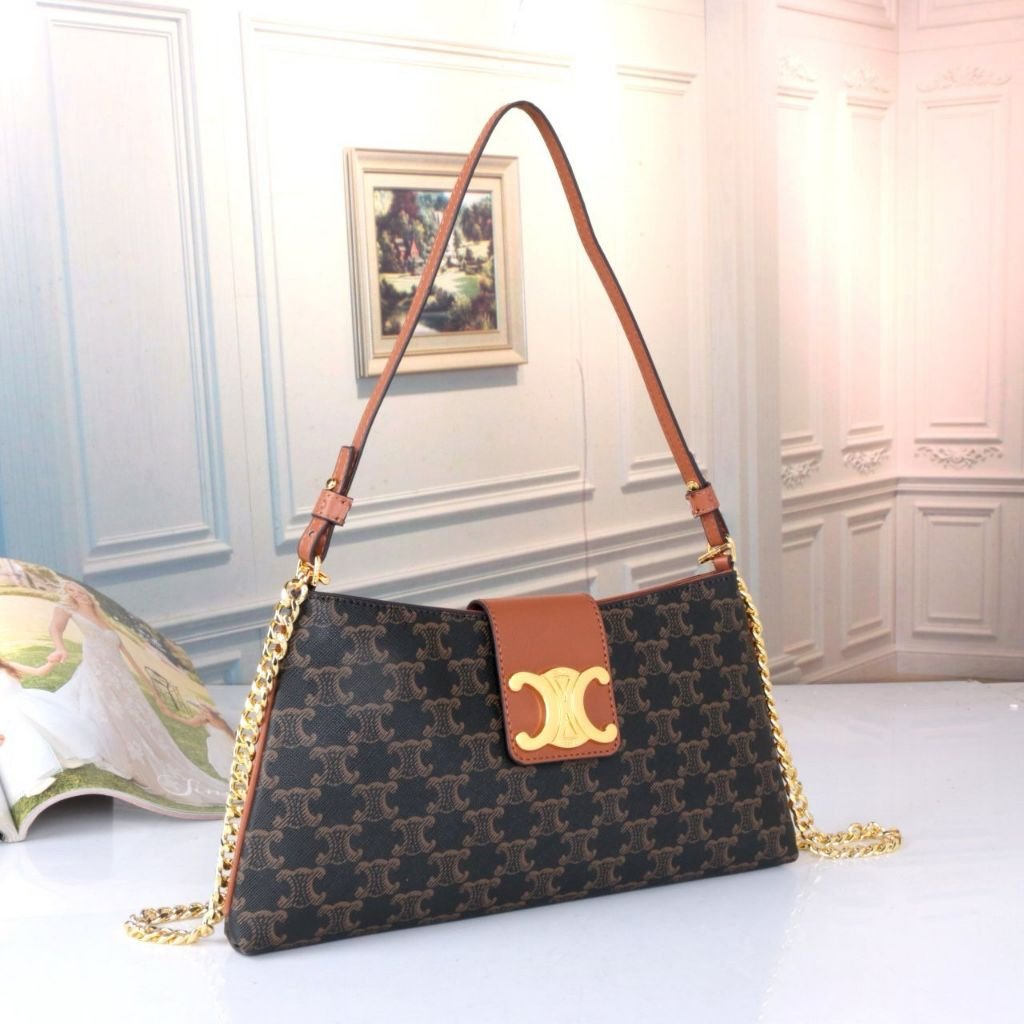 Read more about the article 셀린느 윌튼 클러치 가방