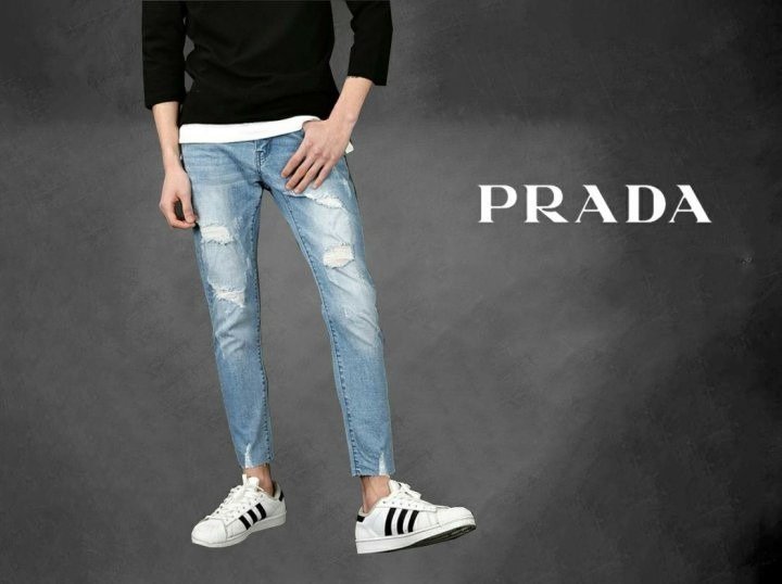 Read more about the article 프라다 다트 디스트로이드 워싱진 청바지