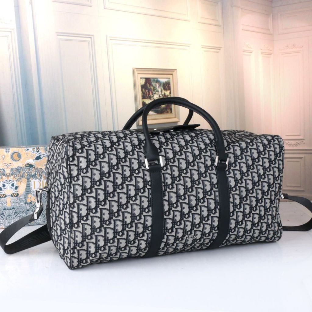 Read more about the article 디올 오블리크 링고 50 보스턴 여행구 (가방)