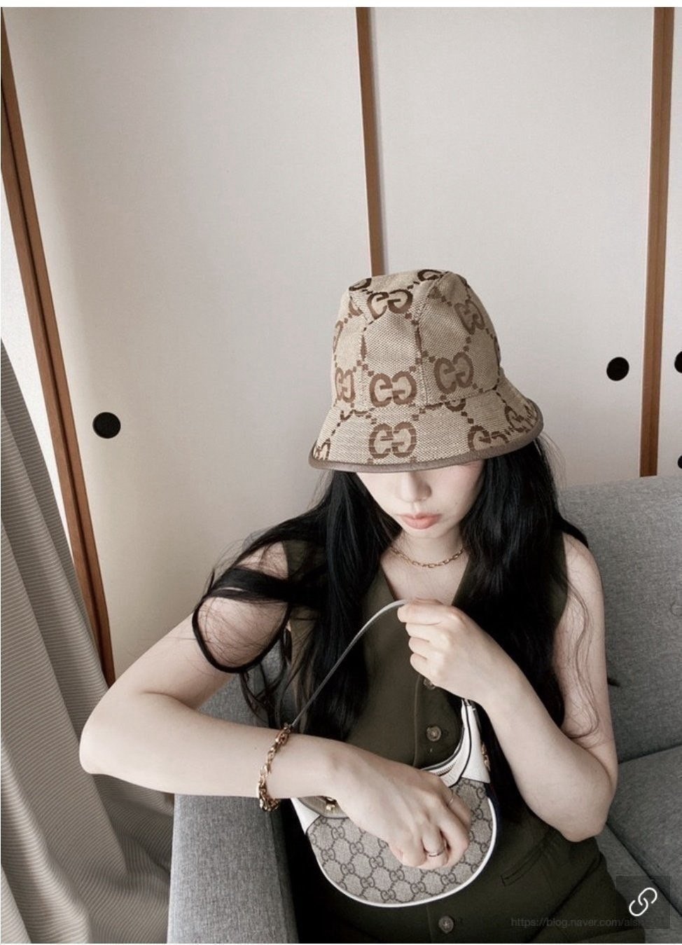 Read more about the article 구찌 GG 캔버스 버킷햇 (모자) 벙거지