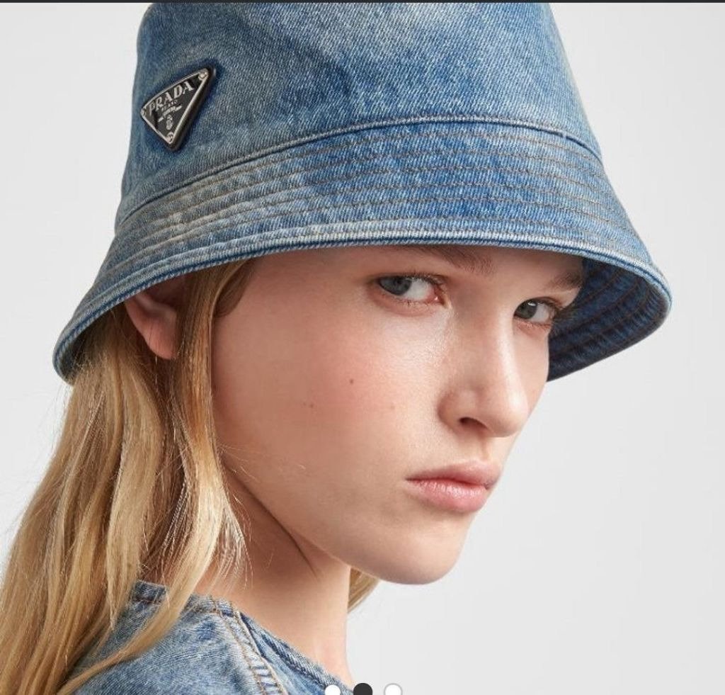 Read more about the article 프라다 데님 버킷햇 (모자) 벙거지