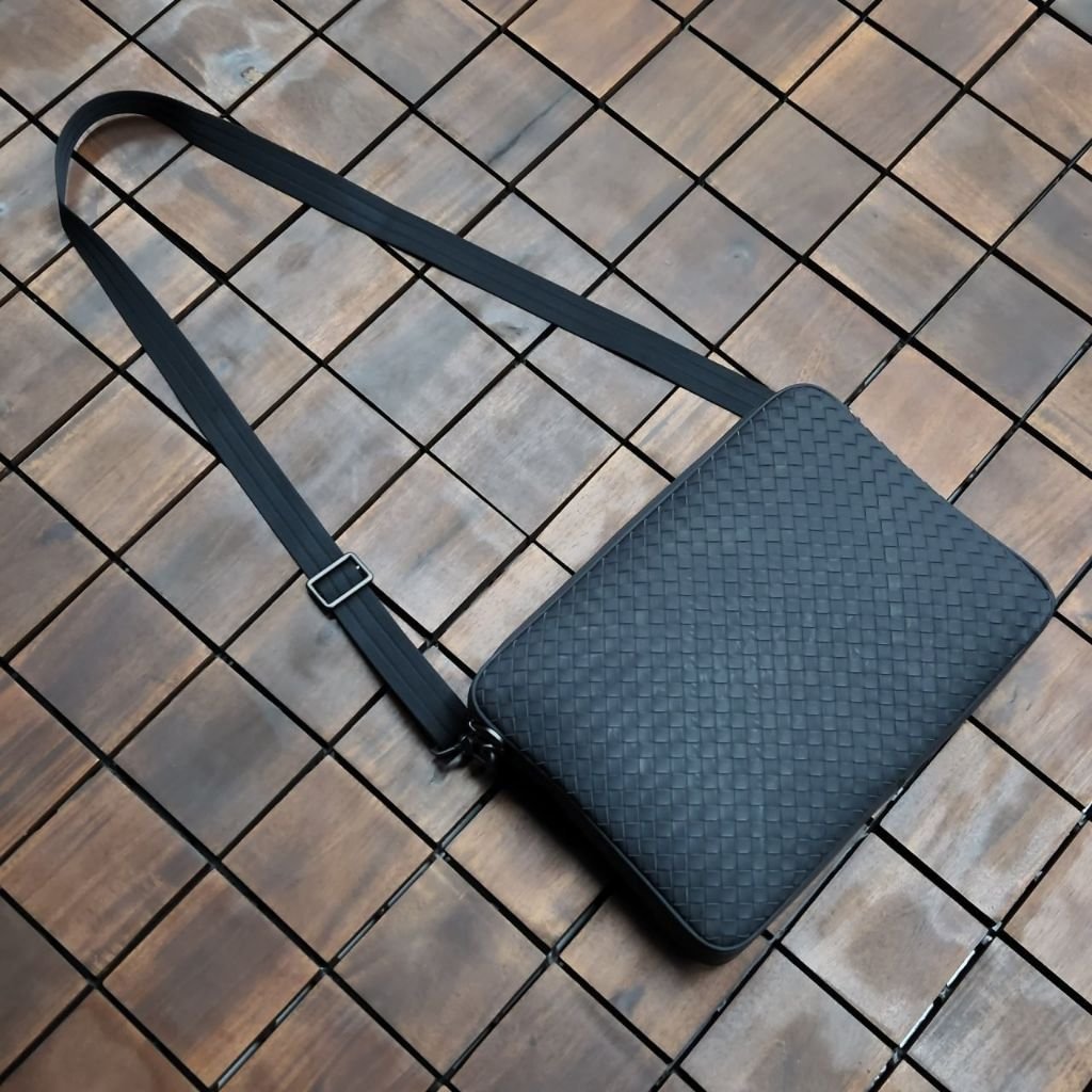 Read more about the article 보테가베네타 54 클러치 & 크로스백 (가방)