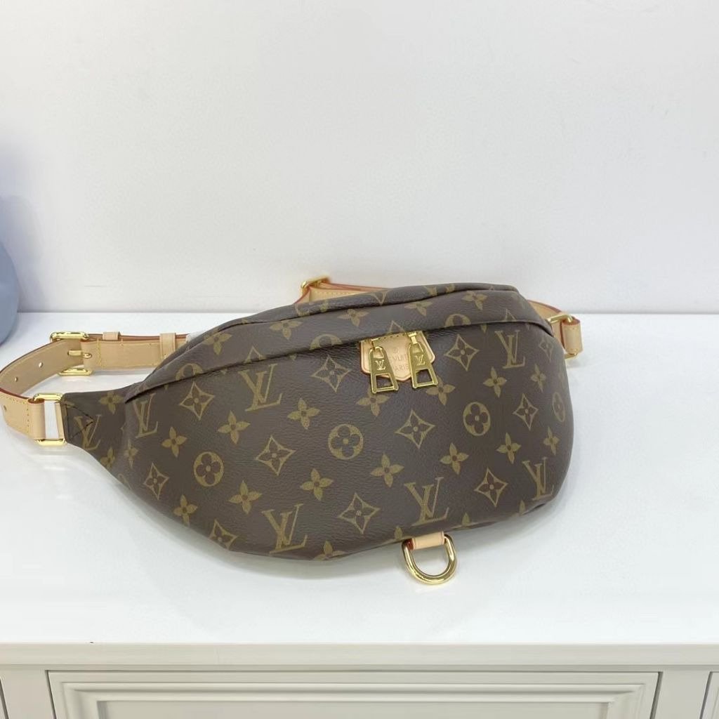 Read more about the article 루이비통 디스커버리 37 범백 (가방)