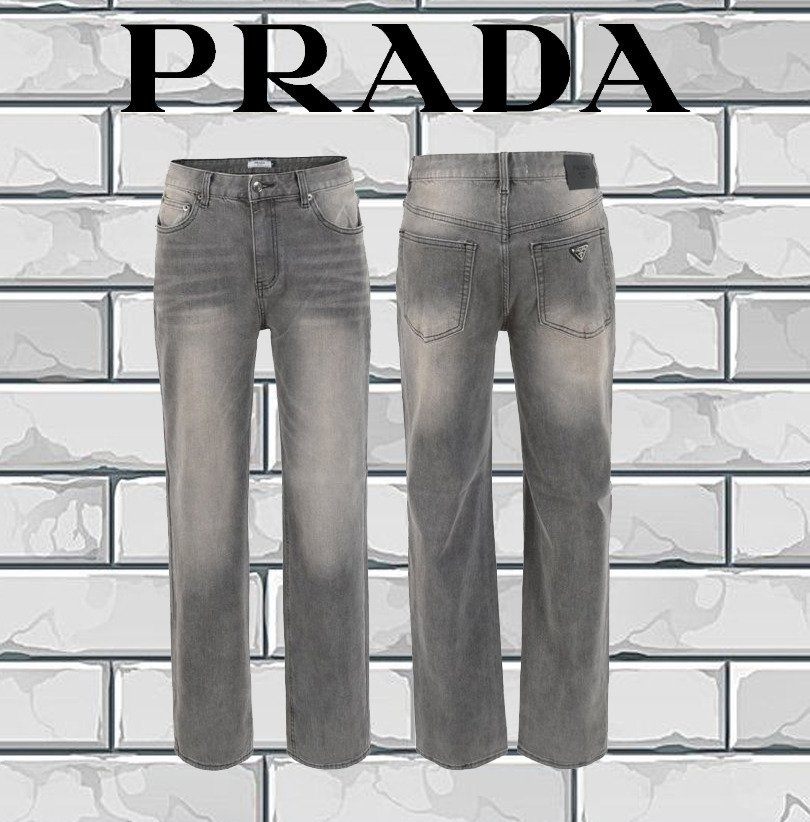 Read more about the article 프라다 세밍고 그레이 청바지