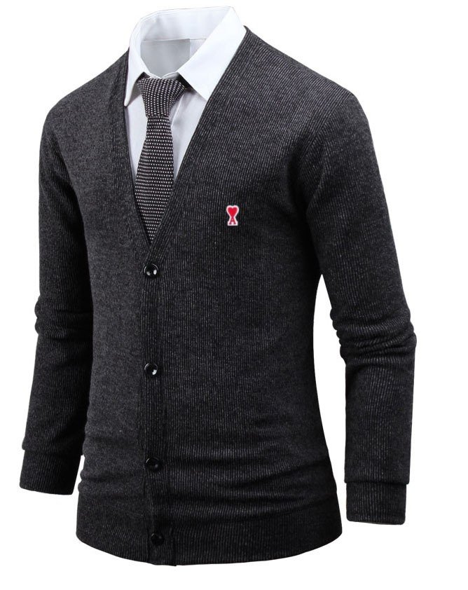 Read more about the article 아미 스몰 패치 베이직 니트 가디건