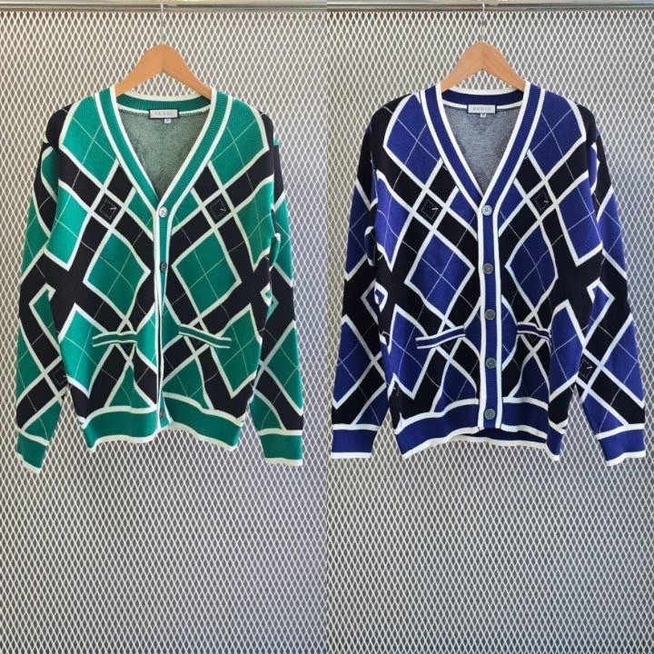 Read more about the article 구찌 멀티 컬러 코튼 가디건