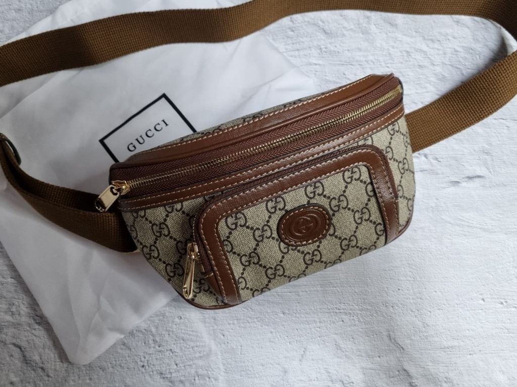 Read more about the article 구찌 인터로킹 힙색 (가방)