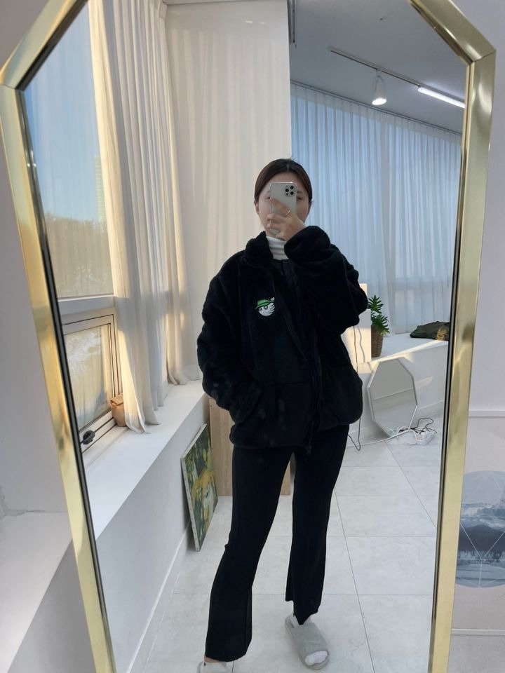 Read more about the article 말본 타이거 자수 보아털 양털 후리스 집업