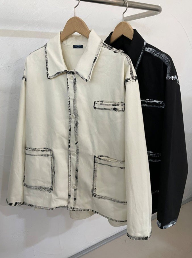 Read more about the article 샤넬 옴므 페인팅 브러쉬 코튼 자켓
