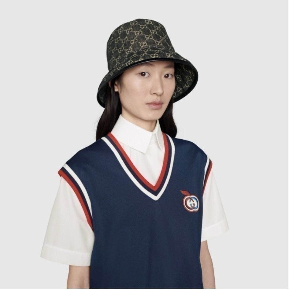 Read more about the article 구찌 데님 버킷햇 (모자)