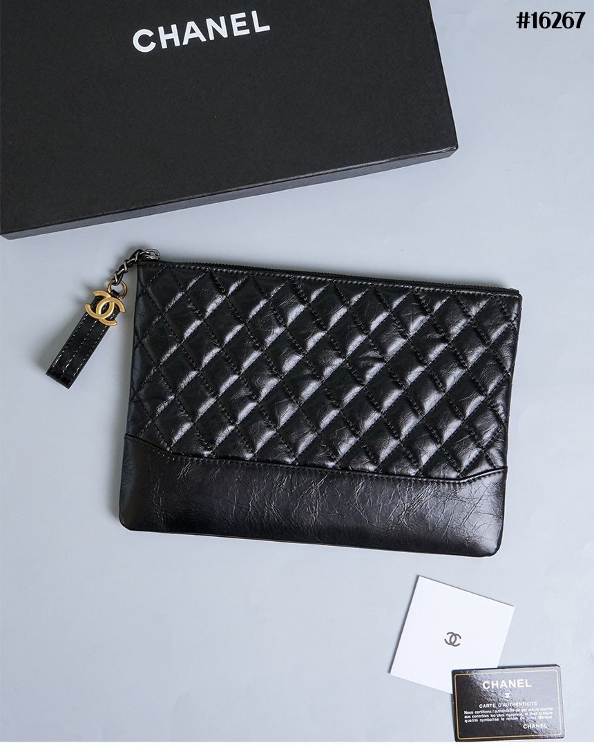 Read more about the article 🔆 [CHANEL] 샤넬 가브리엘 빈티지 카프 스킨 클러치 백 🔆#16267