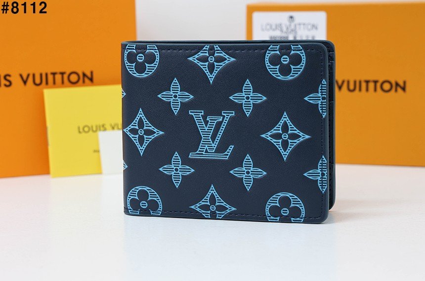 Read more about the article 🍀 루*** 모노그램 멀티플 월릿 반지갑 🍀 재입고#8112