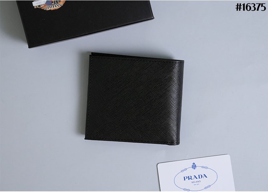 Read more about the article 🔆 [PRADA] 프라다 사피아노 엠보시드 로고 반지갑 🔆#16375