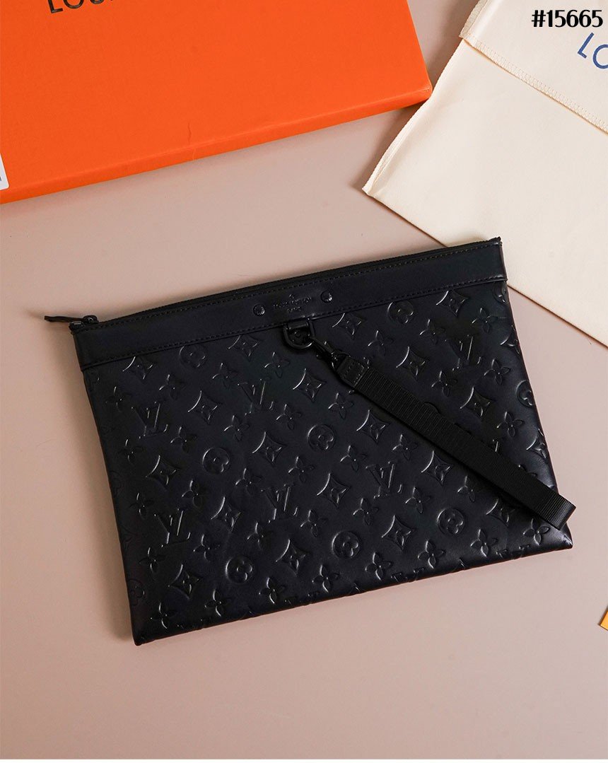 Read more about the article ❗ [LOUIS VUITTON] 루이비통 모노그램 디스커버리 포쉐트 클러치 백❗#15665 #8055 #0446