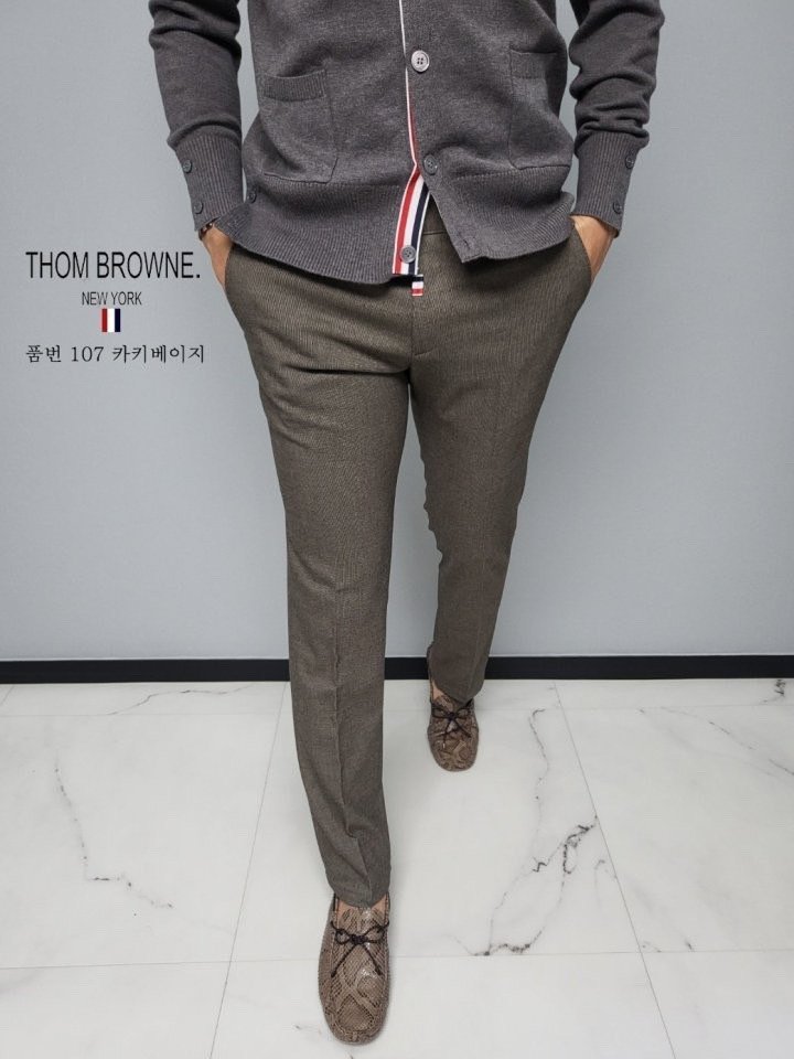 Read more about the article 톰브라운 헤링본 슬렉스 (바지)