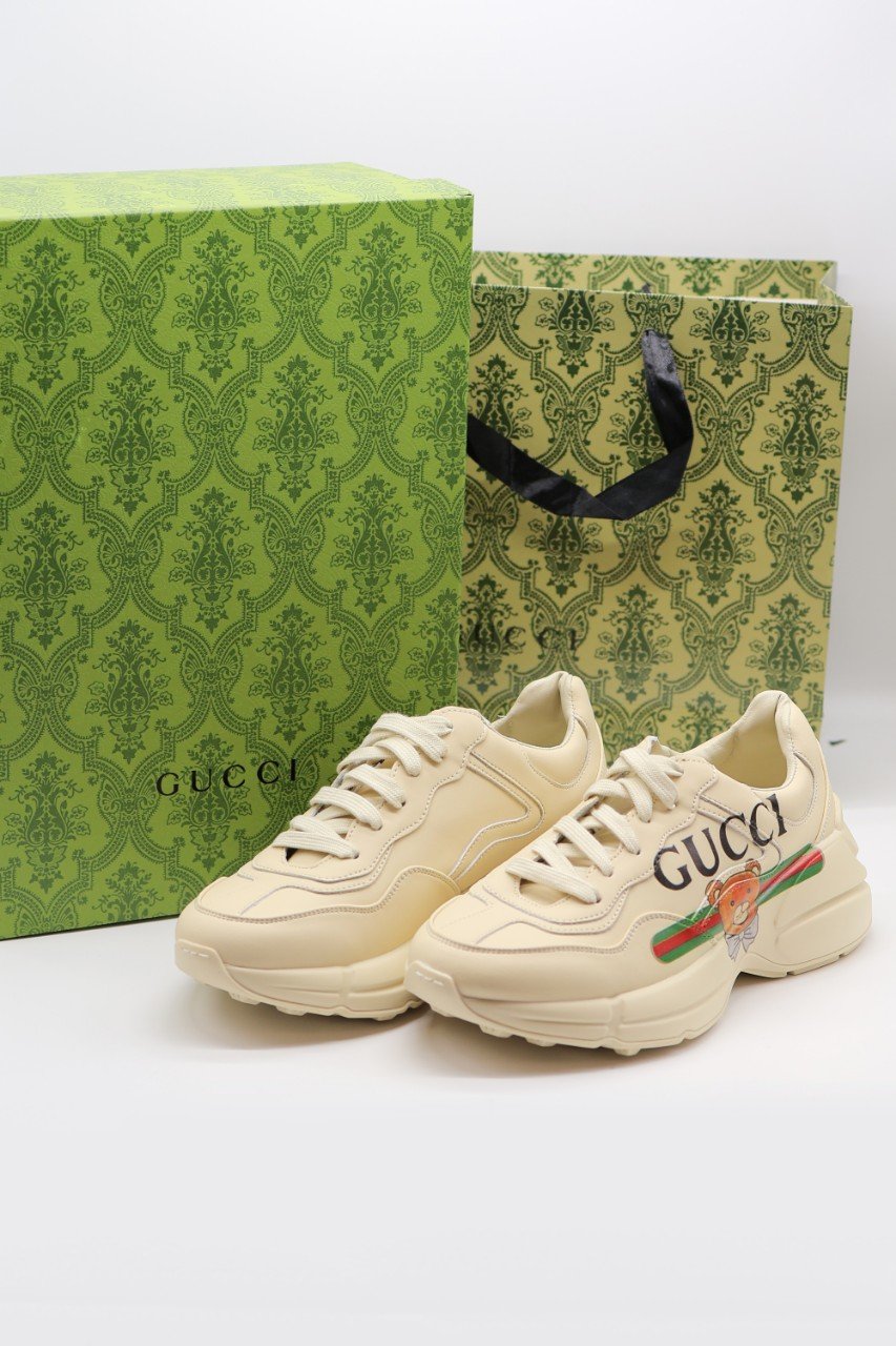 You are currently viewing 구찌 카이 롸이톤 스니커즈 (신발)