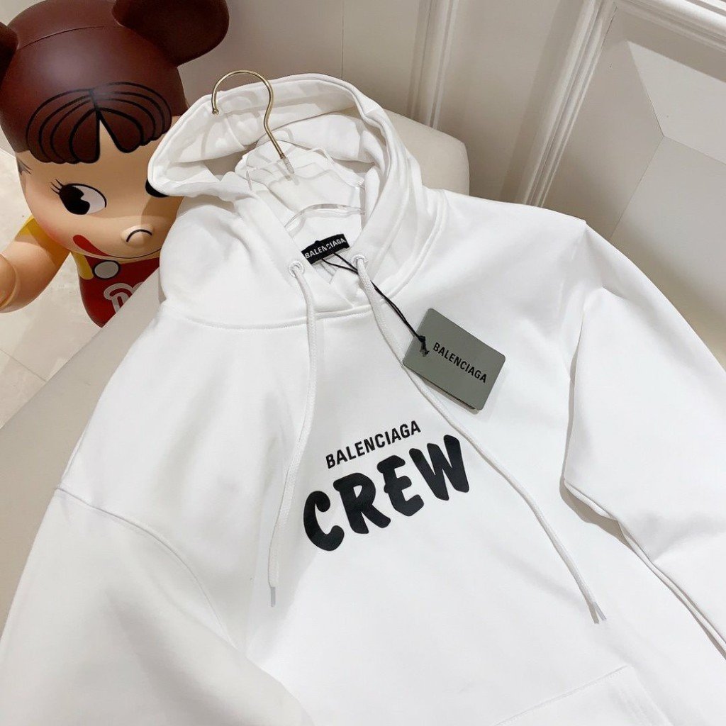 Read more about the article 발렌시아가 크루 후드티