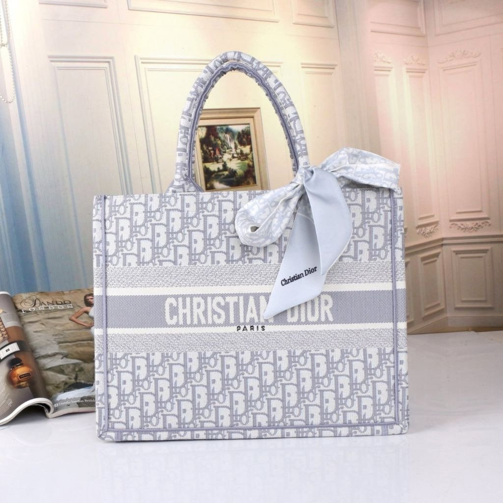 You are currently viewing 디올 오블리크 북토트백 그레이, 네이비 (가방)