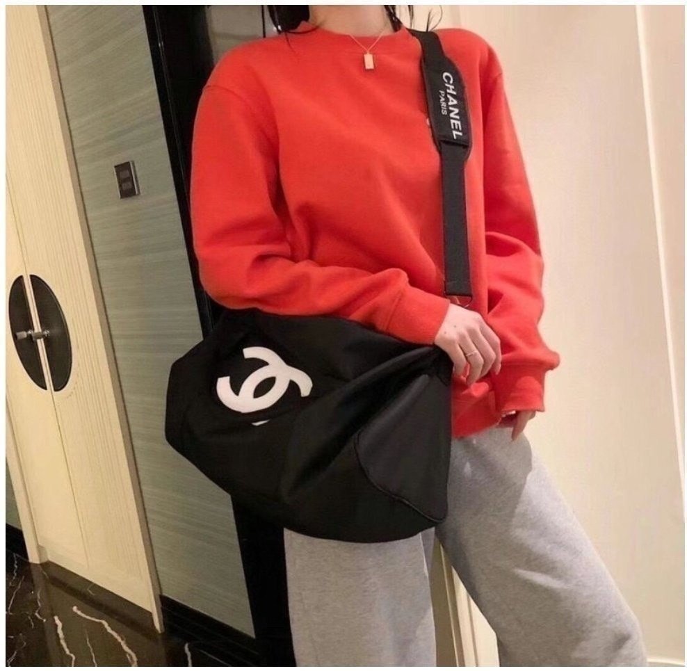 Read more about the article 샤넬 노벨티 보스턴백 (가방)