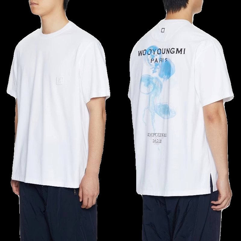 Read more about the article 우영미 해파리 그래픽 반팔티