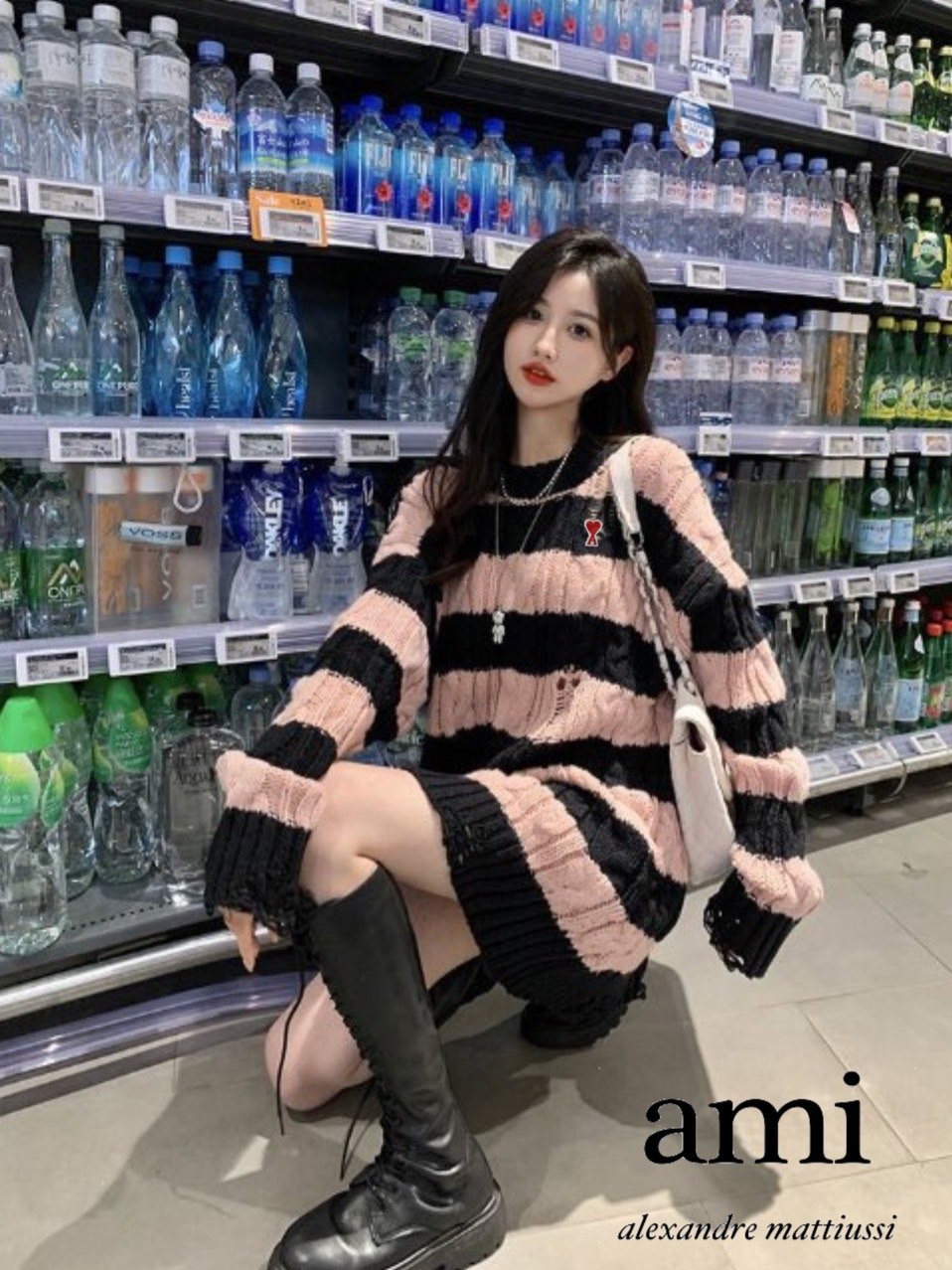 Read more about the article 아미 여성 스몰 하트 패치 투톤 단가라 오버핏 니트