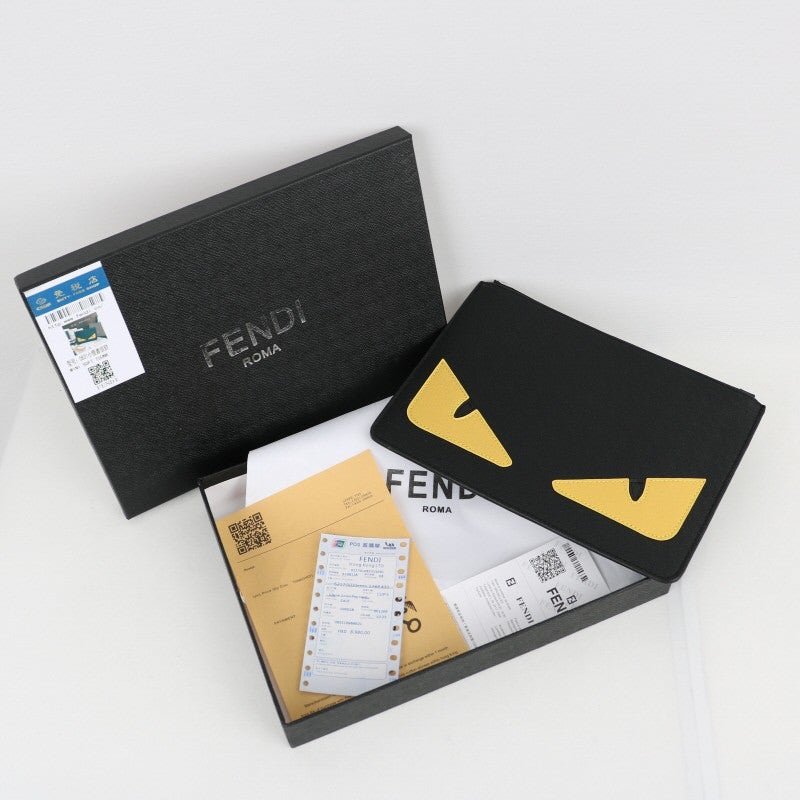 Read more about the article 👹#펜디 0831 블랙 몬스터 클러치백👹