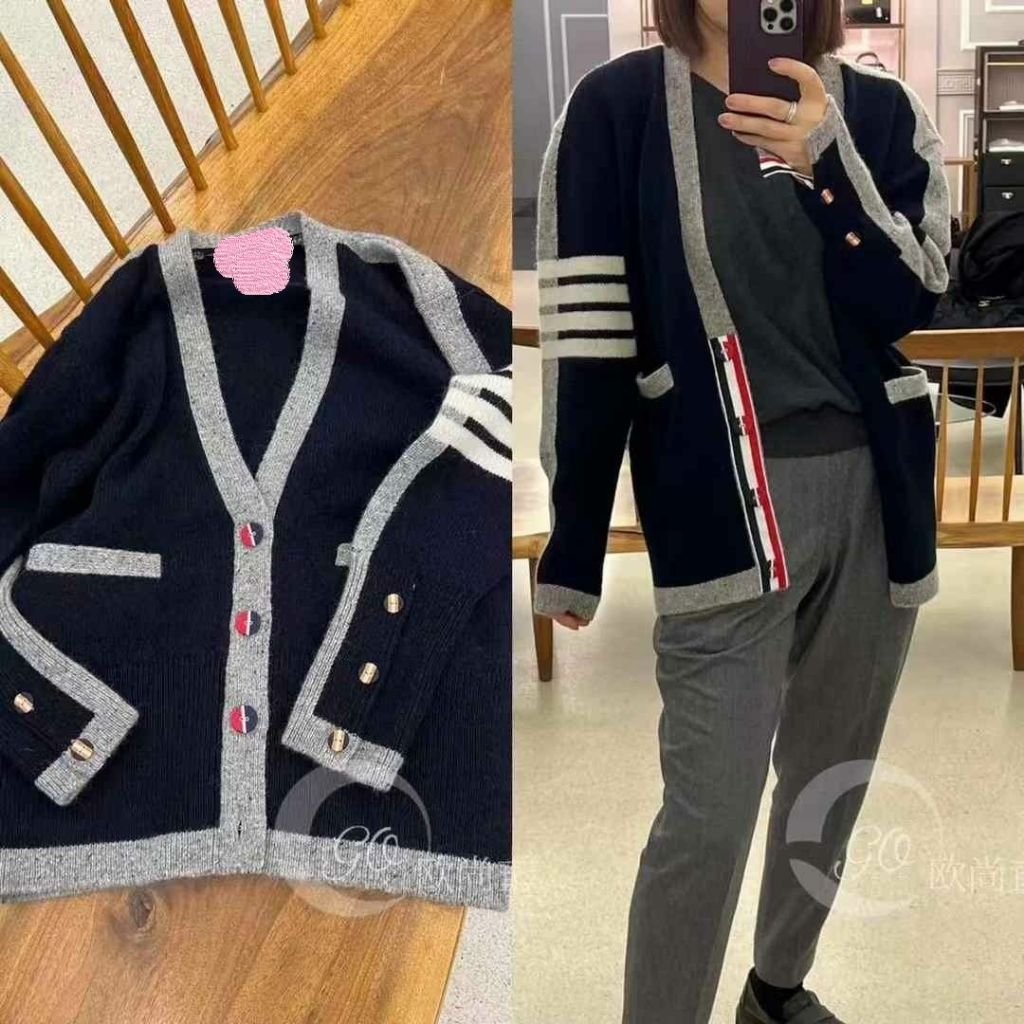 Read more about the article 톰브라운 여성 네이비 앤 그레이 라인 니트 가디건