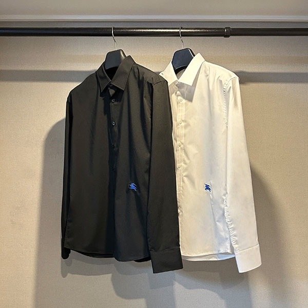 Read more about the article 버버리 웨이스트 기마 자수 코튼 셔츠