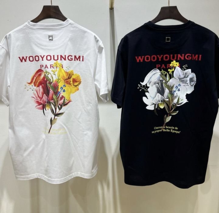 Read more about the article 우영미 레드 플라워 로즈골드링 반팔티