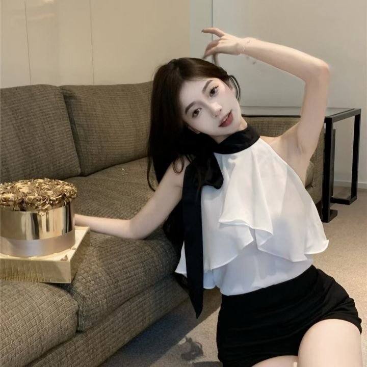 Read more about the article 디올 여성 민소매 프릴 블라우스