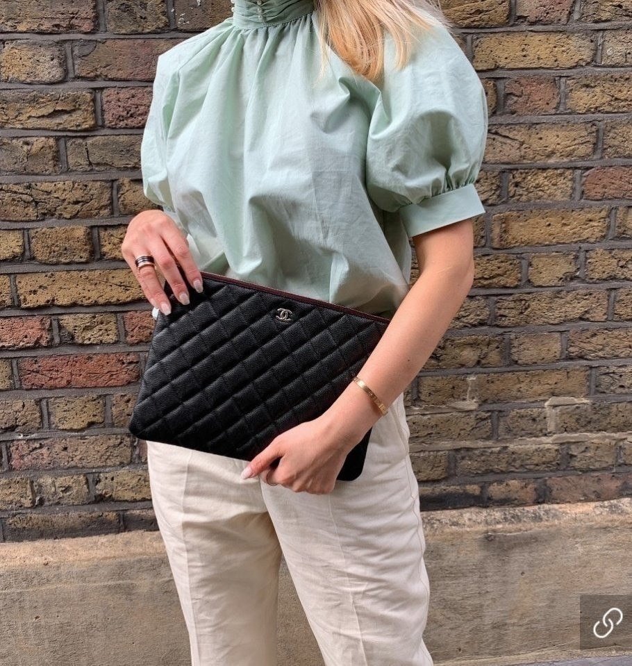 Read more about the article 샤넬 클래식 클러치백 (가방)