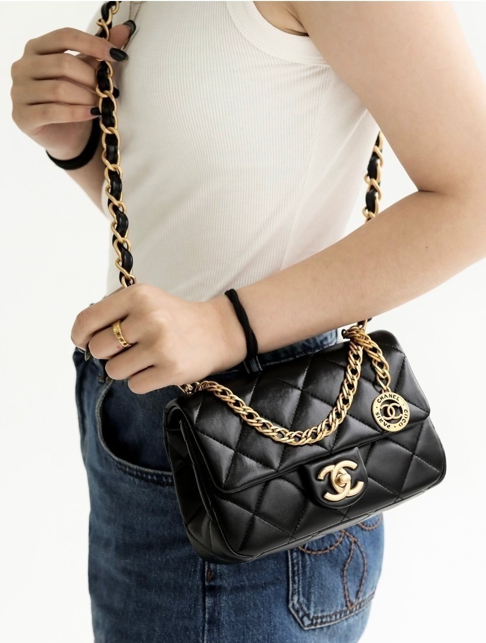 Read more about the article 샤넬 스몰 플립백 (가방)