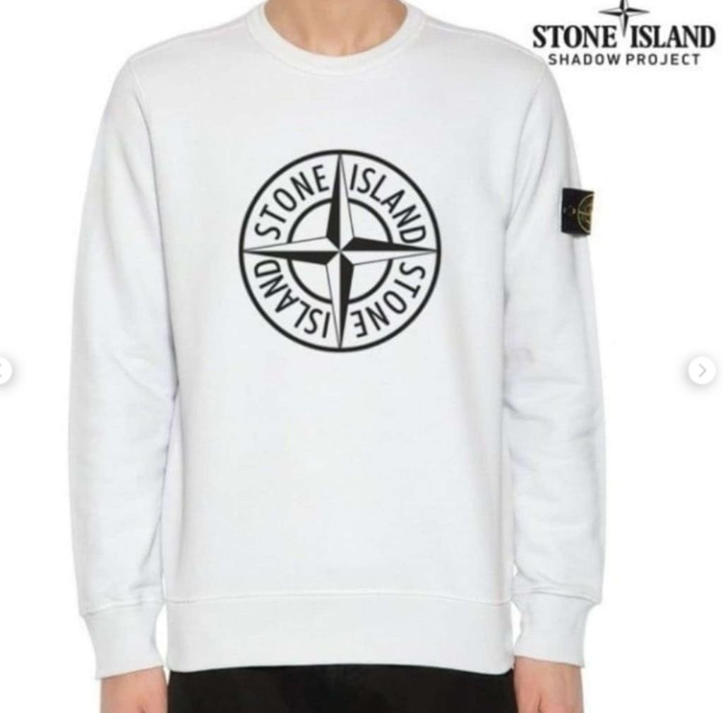 Read more about the article 스톤아일랜드 원형 로고 나침반 나염 맨투맨