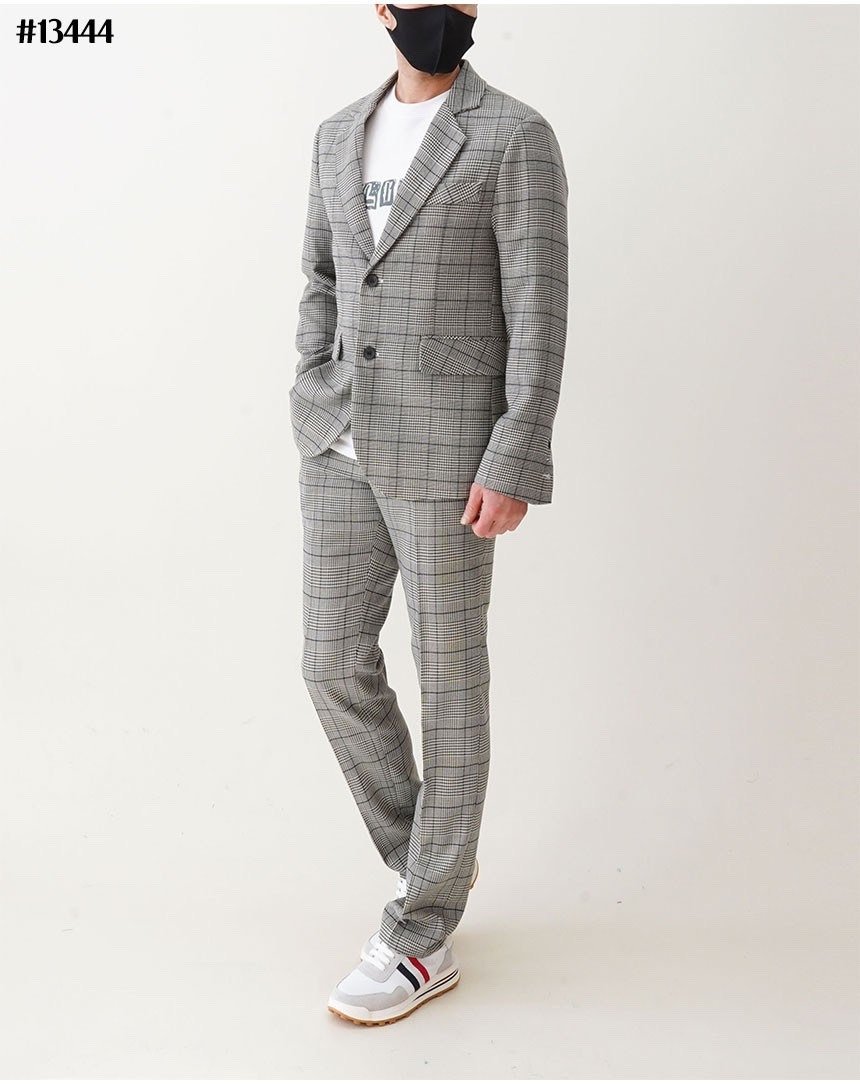 Read more about the article 톰브라운 자카드 체크 클래식 수트 정장 세트