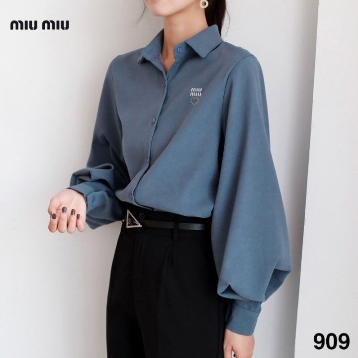 Read more about the article 미우미우 여성 러블리 퍼프 블라우스