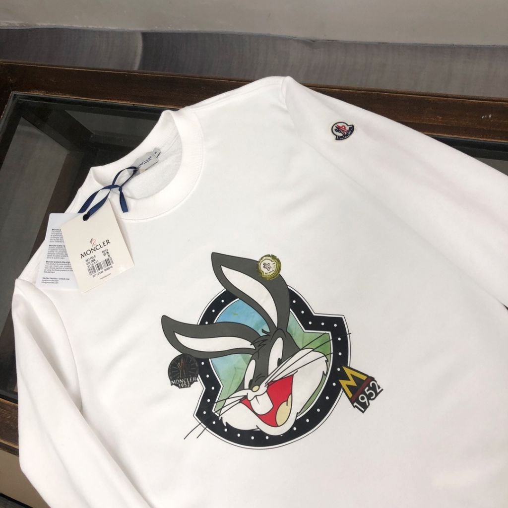 Read more about the article 몽클레어 레빗 스토어 맨투맨