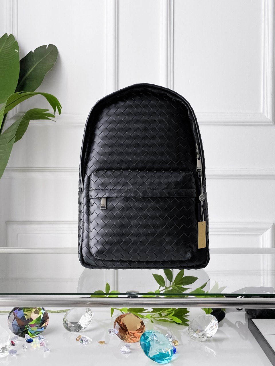 Read more about the article 보테가베네타 인트레치아토 백팩 (가방)