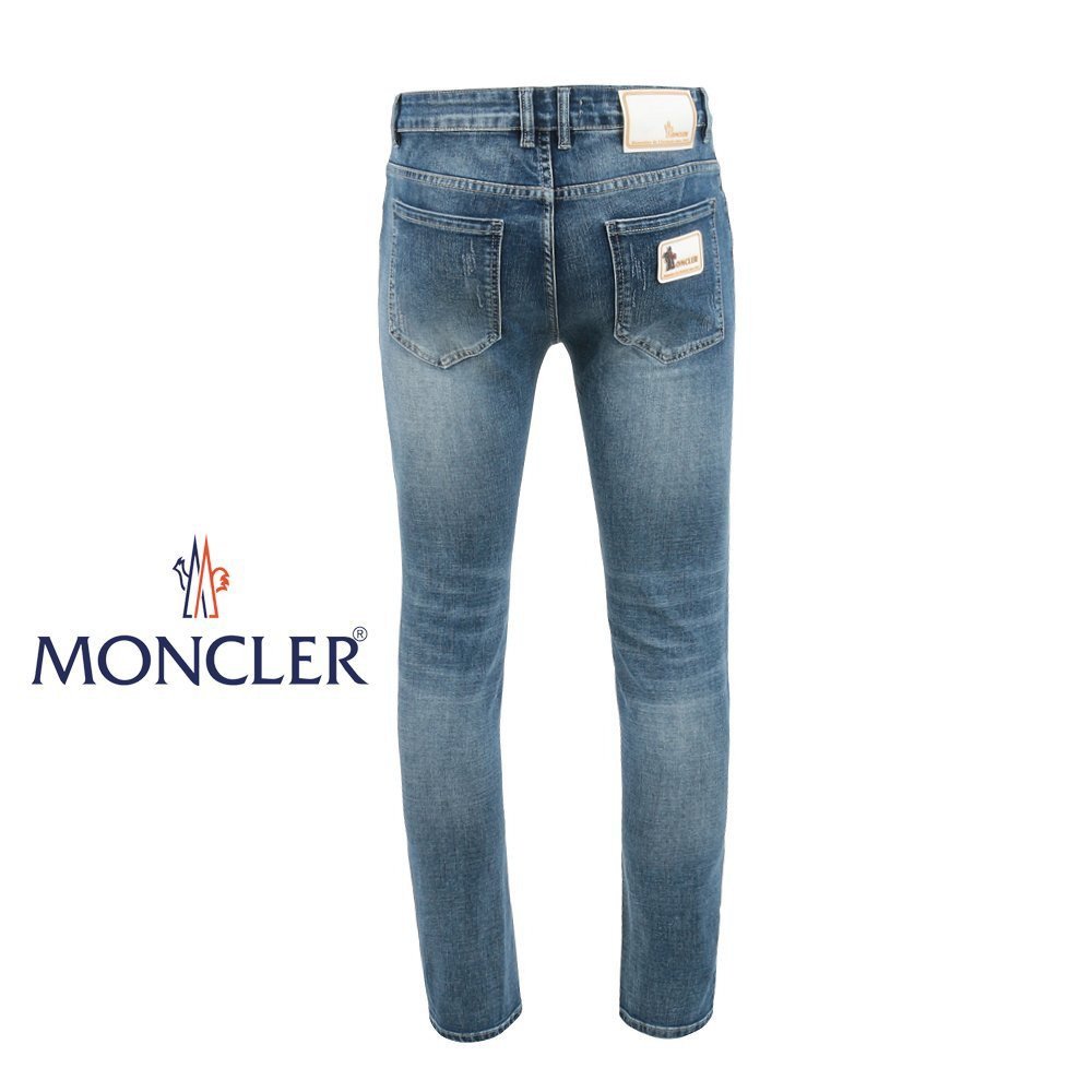 Read more about the article 몽클레어 화이트 노블 스틸 패치 워싱 슬림진 청바지