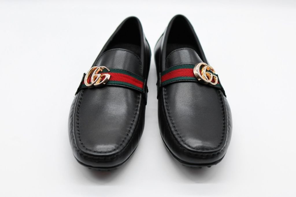 You are currently viewing 구찌 GG 웹 레더 드라이버 슈즈 구두 (신발)
