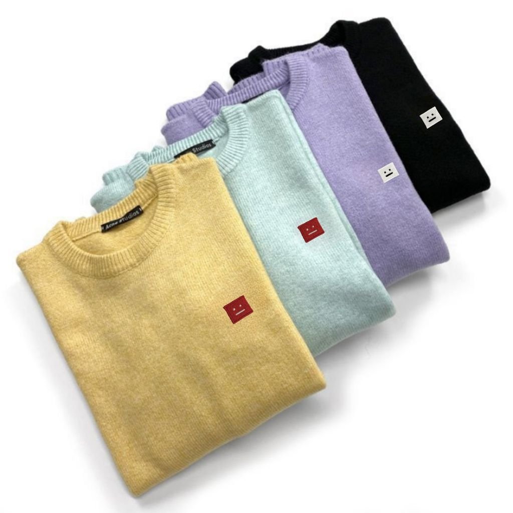 Read more about the article 아크네 레드 & 화이트 패치 라운드 니트