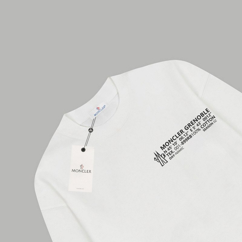 Read more about the article 몽클레어 밀라노 팔로고 나염 맨투맨