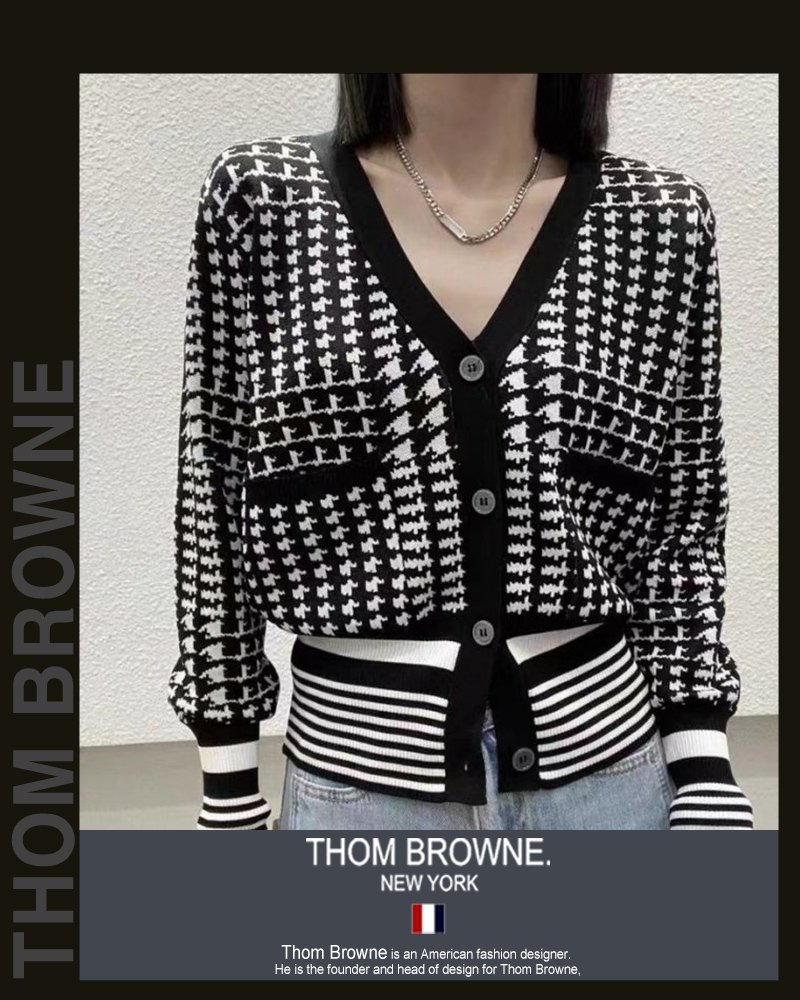 Read more about the article 톰브라운 여성 9718 블랙 하운즈 니트 가디건