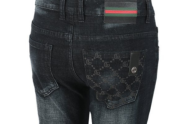 Read more about the article 구찌 어센트 포켓 블랙 워싱 슬림진 청바지