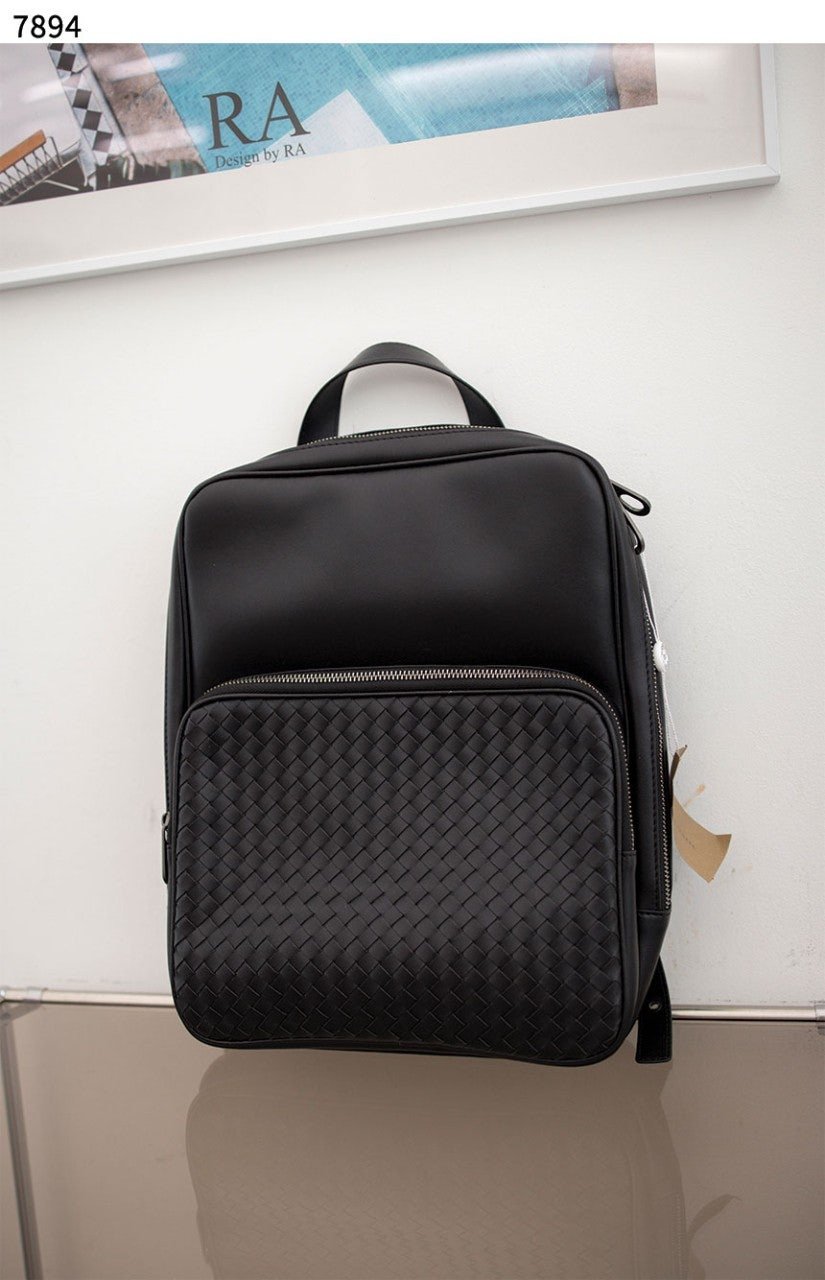 Read more about the article #보테가베네타 [BOTTEGA VENETA] 수입고급 보테가베네타 남성 백팩