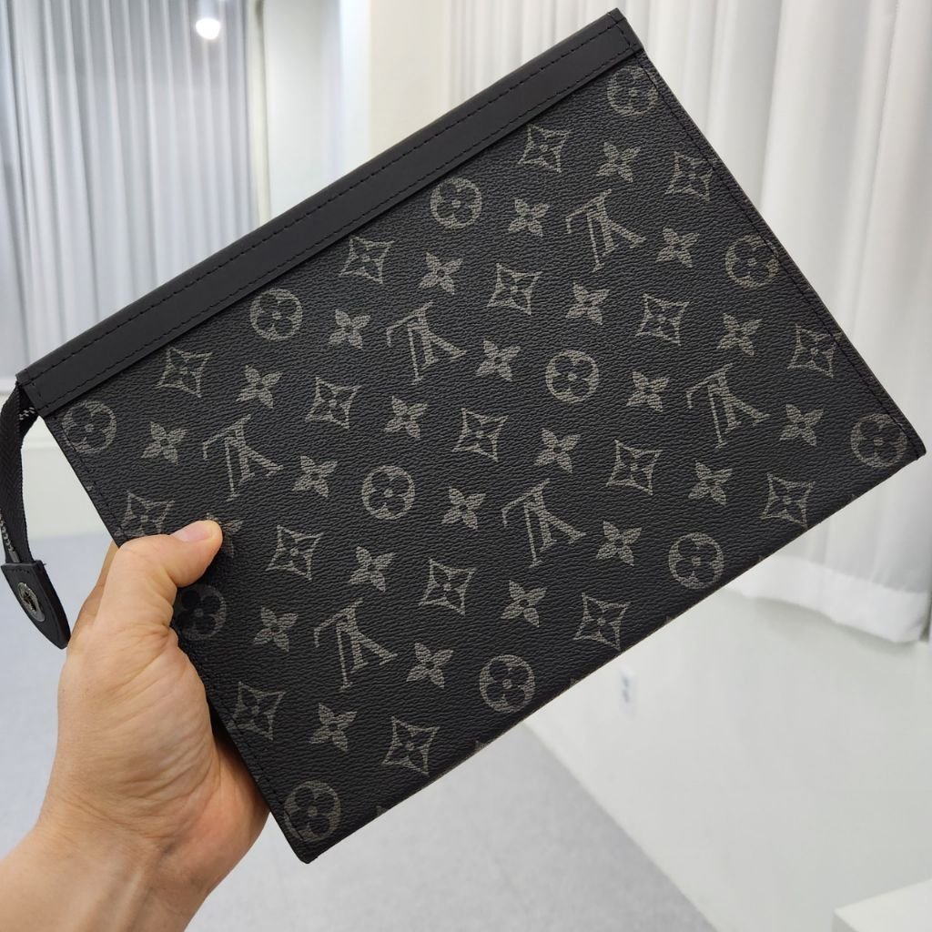 Read more about the article 루이비통 318 포쉐트 클러치백 (가방)