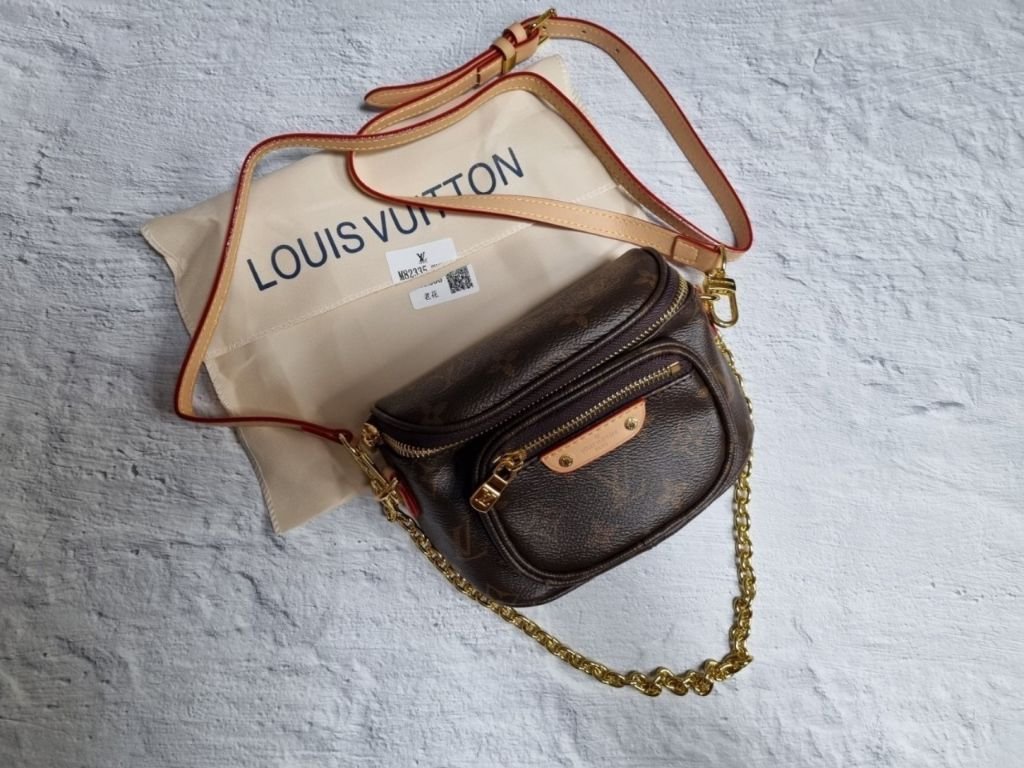 Read more about the article 루이비통 모노 미니 범백 (가방)